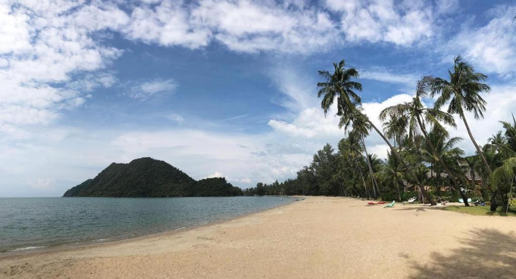 Oyo 1143 Phet Luran Thai Resort Kohchang Koh Chang Esterno foto